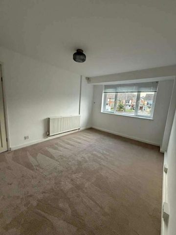 Lingfield Gardens, Southampton, Hampshire, SO18 - Photo 3