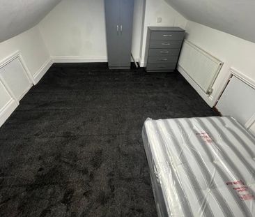 Room in a Shared House, Melrose Road, B20 - Photo 5