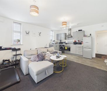 2 bedroom Apartment to rent - Photo 3