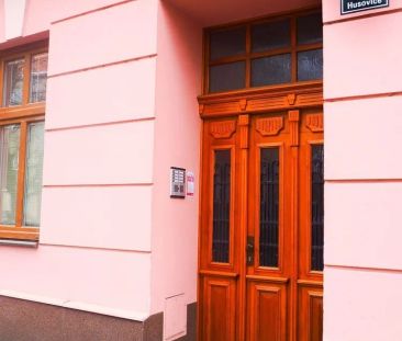 Pronájem bytu 1+1, Brno, Náměstí Republiky - Fotografie 4