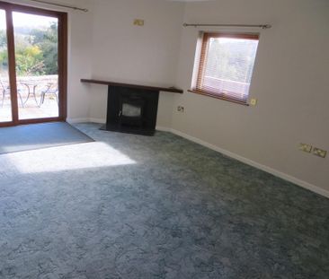 2 bedroom detached bungalow to rent - Photo 1