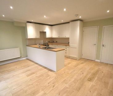 2 bedroom end of terrace house to rent - Photo 6