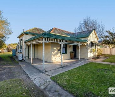 Discover the Perfect Ararat Location – Bright 3-Bedroom Home with H... - Photo 4