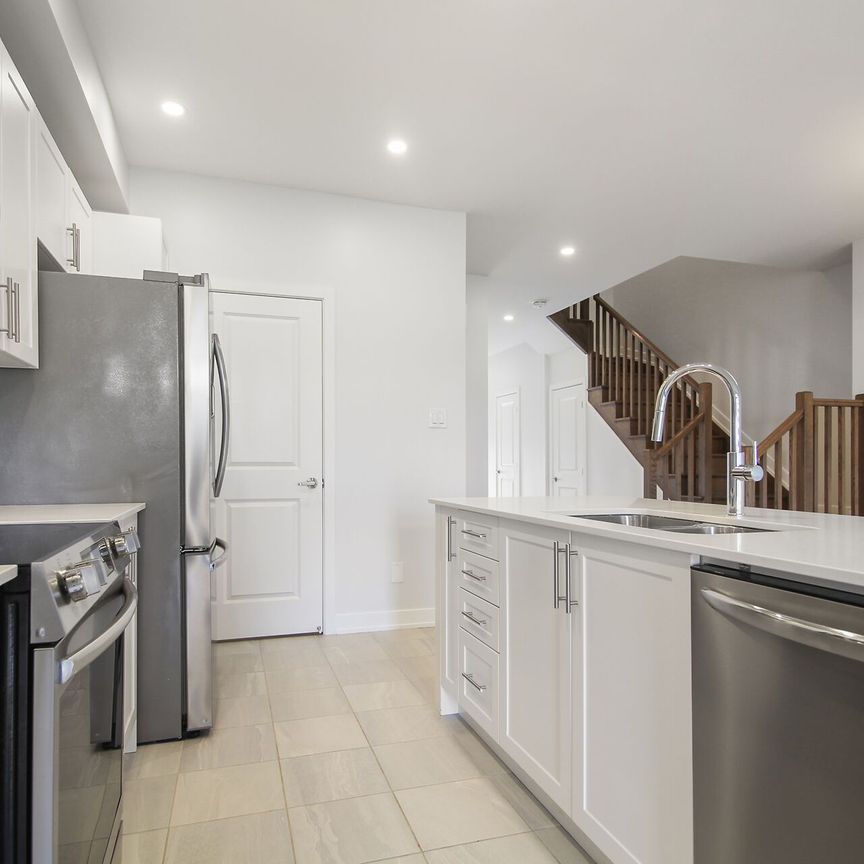 For Lease - 534 CORRETTO Place, Barrhaven, Ontario - Photo 1