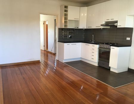 8/11 Marine Parade, St Kilda VIC 3182 - Apartment For Rent | Domain - Photo 5
