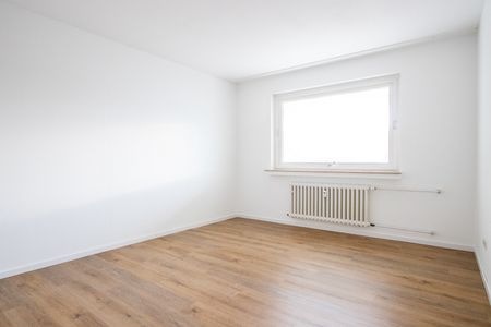 Frisch renovierte 2 Zimmerwohnung in zentraler Lage von Bielefeld Sennestadt - Photo 4