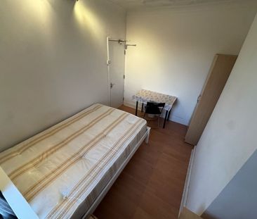 Room in a Shared House, Leytonstone Road, E15 - Photo 3