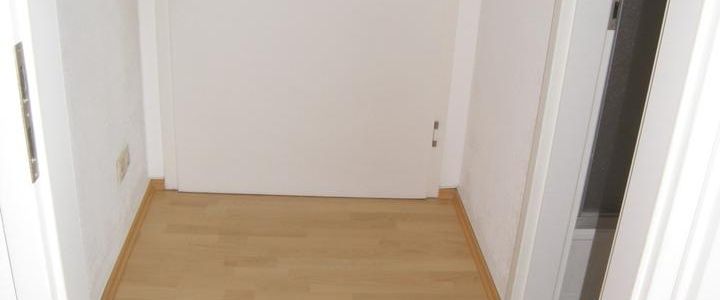 großzügige 1-Zi.-Whg., Einbauküche, Hof/Südgarten - Photo 1