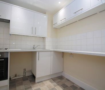 Church Road, Hove, BN3 2FA 2 bedroom apartment to rent - Photo 3