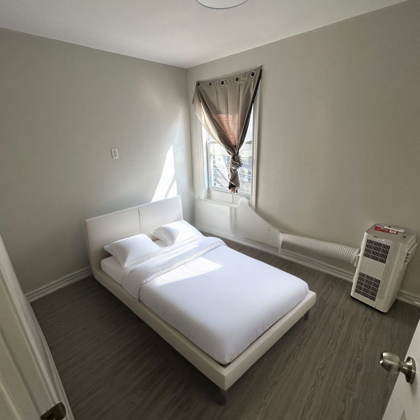 For Lease - 25 Howard Street Unit# APT 1 - Rm B, Toronto, Ontario - Photo 1