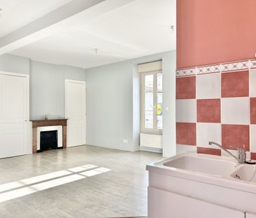 Location Appartement 4 pièces 82m² RIVE DE GIER 42800 - Photo 1