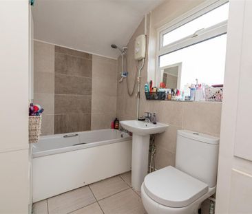 2 bed House - Terraced To Let - Photo 5