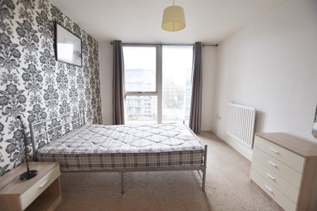 Longleat Avenue - Photo 5