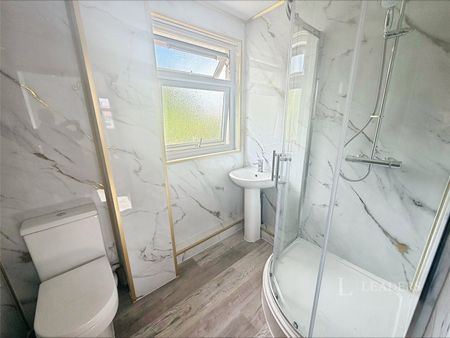 3 bedroom house to rent West Pinfold, Royston, Barnsley, S71 - Photo 4