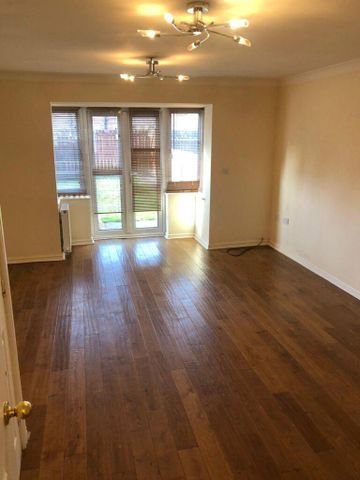 3 bedroom terraced house to rent - Photo 2