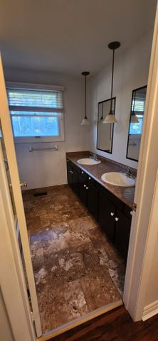 For Lease - 336 Conlin Road Unit# Main, Oshawa, Ontario - Photo 4