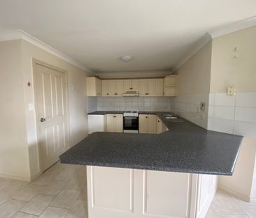 Nice Size Villa - Photo 1