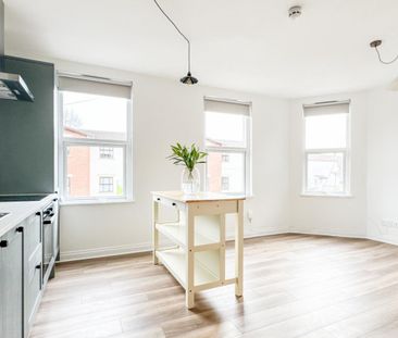 2 bedroom Flat To Let - Photo 5