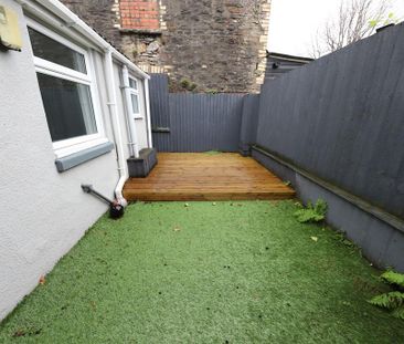 3 bedroom terraced house to rent - Photo 6