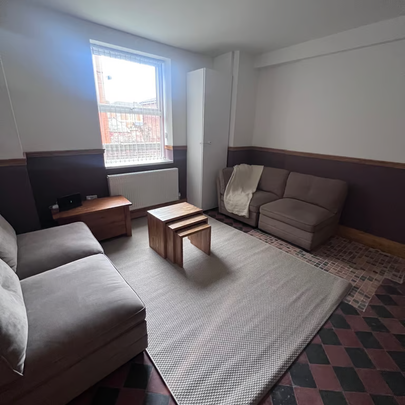 1 bedroom in a house share to rent - Photo 1