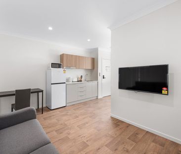 Fully Furnished Studio Room 4 – All Bills Included – Available from... - Photo 1