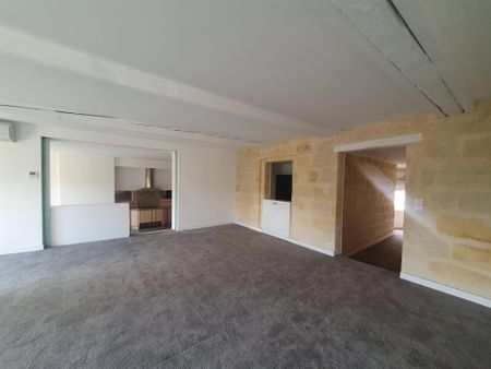 Location Appartement 2 pièces 129m² BORDEAUX 33000 - Photo 4