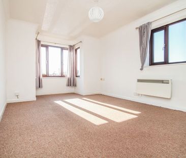 Cleveland Road, Bournemouth - Photo 3