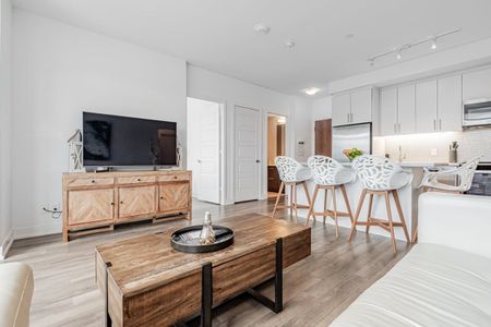 For Lease - 301 Sea Ray Avenue Unit# C419, Innisfil, Ontario - Photo 2