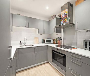 1 bedroom flat to rent - Photo 5