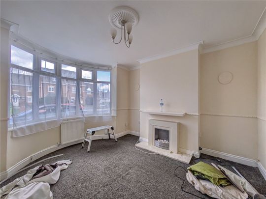3 bed terraced house to rent in St. Barnabas Road, Middlesbrough, TS5 - Photo 1
