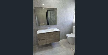 Renovated Modern Four Bedrooms House For Lease - Photo 5