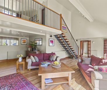 5 bedroom detached house to rent - Photo 1
