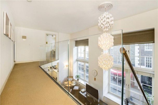 A 3 bedroom apartment to rent in Marylebone W1 - Photo 1