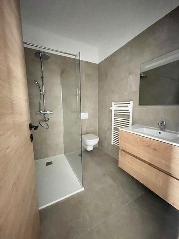 Location Appartement 1 pièce 26m² BASTIA 20200 - Photo 3