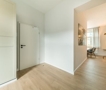 City-Residence: Neu möbliertes Design-Apartment mit exzellenter Aus... - Photo 3