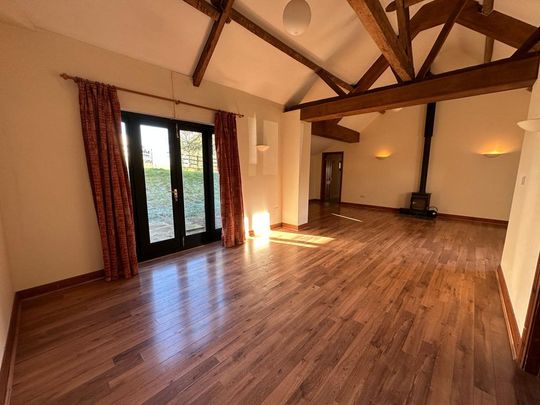 4 bedroom semi-detached house to rent - Photo 1