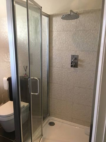 Room in a Shared House, St. Peters Street, CR2 - Photo 4