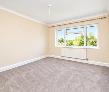 2 bedroom maisonette to rent - Photo 4