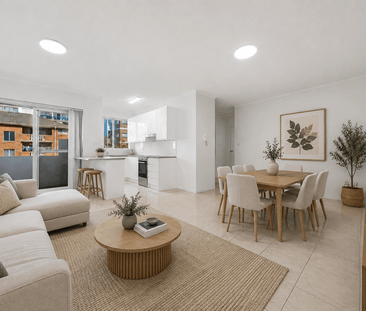 Updated Apartment with Lock-Up Garage in a Prime Liverpool CBD Loca... - Photo 1