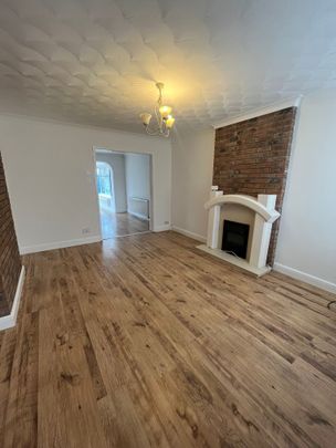 Coventry Road, Radcliffe - Photo 1