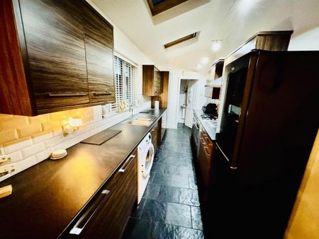 2 bedroom terraced house to rent - Photo 4