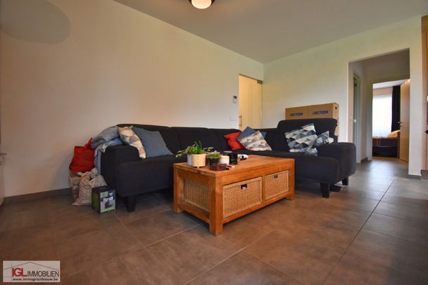 Modern gelijkvloersappartement met 2 slaapkamers en 2 staplaatsen te huur in Sint-Pieters-Leeuw - Foto 1