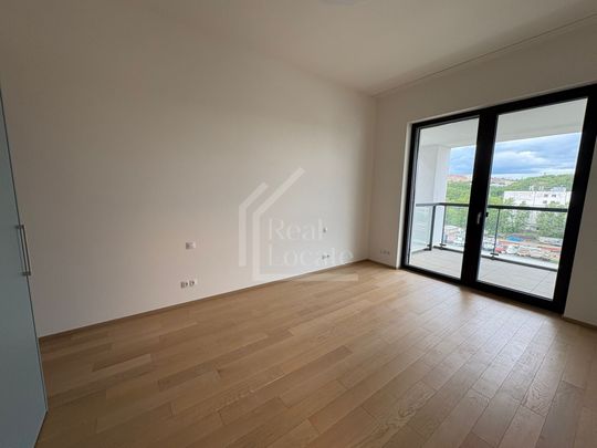 Apartment for rent, 2+kk - 1 bedroom, 69m - Photo 1