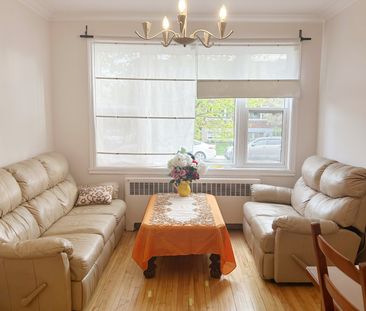 4889 Av. Montclair Montréal (Côte-des-Neiges, QC H4V - Photo 1