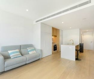 Stylish North-Facing Apartment in the Heart of Macquarie Park - Photo 3