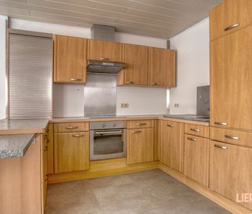 Instapklare woning met 3 SLKS, garage én grote zonnige tuin! - Photo 5