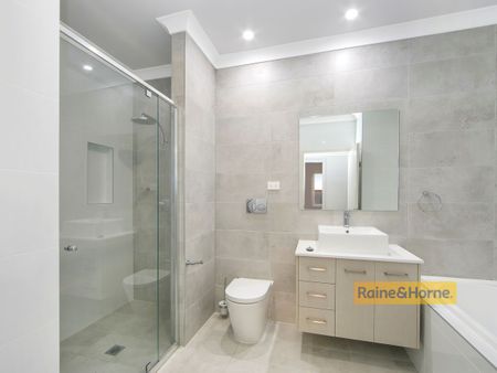 EXECUTIVE PROPERTY - Photo 5