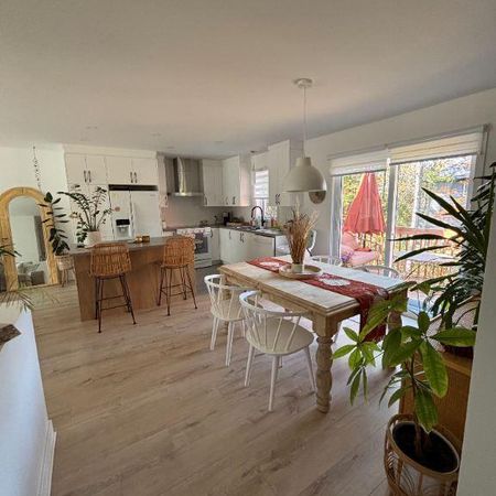 Magnifique grand 4½ à louer - Photo 3