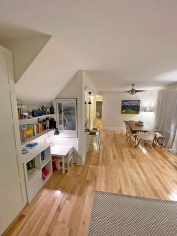 For Lease - 279 St Clair Avenue Unit# Main, Toronto, Ontario - Photo 4