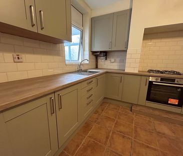 Main Street Shirebrook, Mansfield - Photo 5
